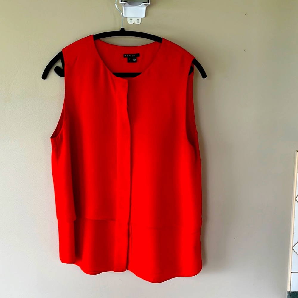 Theory 100% silk poppy Sleeveless Blouse size L